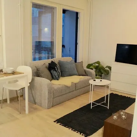Apartment Studio In Trendy Kakola Hill Area Close To Center *