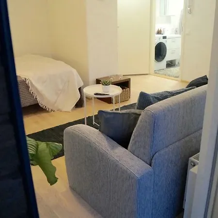 Studio In Trendy Kakola Hill Area Close To Center Apartment