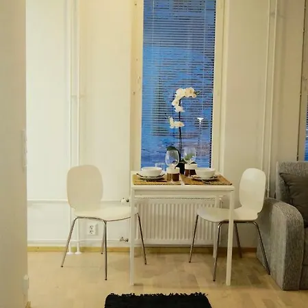 Apartment Studio In Trendy Kakola Hill Area Close To Center